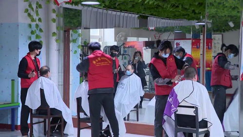 濰坊這個區愛心食堂 紅色家政......這波操作很暖心